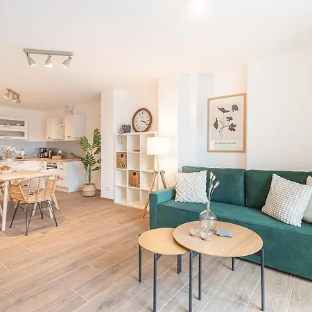 Benville Bv08 - Helle 92 Qm In - Ruhige Lage - Grosser Garten & Oepnv Fusslaeufig *