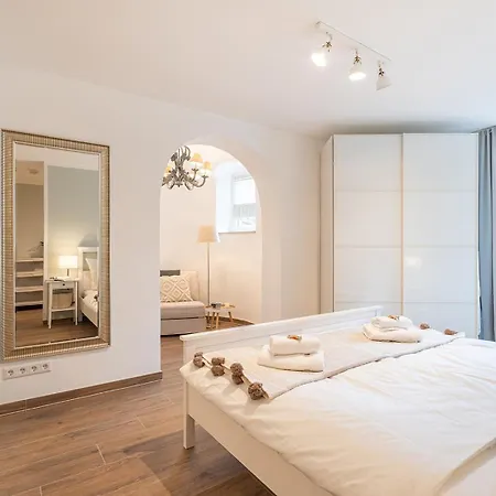 Benville Bv08 - Helle 92 Qm In - Ruhige Lage - Grosser Garten & Oepnv Fusslaeufig Drezda